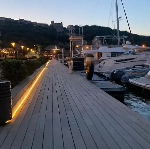 Superbe Sur Le Port, Jacuzzi, Piscine Apartamento *